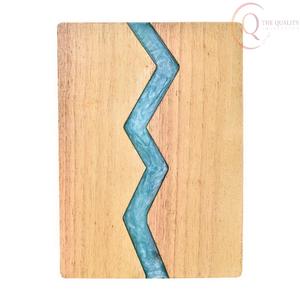 Tabla de Cortar de Madera Hecha a Mano con Acabado Premium, Ideal para una Preparación de Alimentos Segura y un Aspecto Elegante en la Cocina - Product Image 1