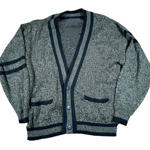 Cardigan pour homme en tissu léger et doux, tenue décontractée, coupe confortable, tenue quotidienne élégante pour homme - Product Image 1