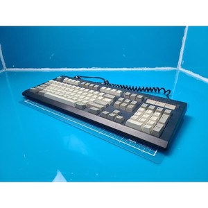 Teclado de Computadora TriGem KB3000 Usado Como Está, Piezas de Equipos Semiconductores Legados - Product Image 4