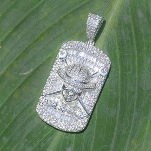 Pendentif Bouclier Roi du Monde pour Homme, en Alliage Plaqué Argent, Breloque Hiphop avec Micro-Incrustation de Strass en Cristal - Product Image 4