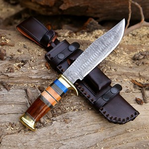 Couteau de chasse UA Supplies DIY en acier Damas forgé à la main, style Crocodile Dundee, manche en bois, OEM disponible, lame droite ultra-affûtée - Product Image 1