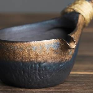 Taza de Café de Cerámica Estilo Vintage, Taza Mexicana Retro de Cerámica con Asa, Diseño Irregular Subesmaltado, Apta para Microondas, por UO - Product Image 5