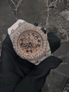 Reloj de Pulsera para Hombre, Estilo Urbano, Mecánico, con Correa de 16 mm, Esfera Blanca Semi-escarchada, Diamantes Moissanite VVS, Acero Inoxidable, Hecho a Mano y Personalizado - Product Image 5