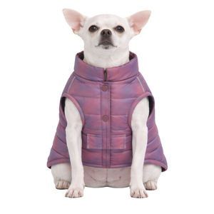 Abrigos acolchados con diseño de tie-dye para perros, hechos con material de alta durabilidad, sin mangas y con botones. - Product Image 1