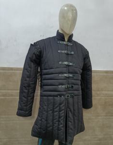 Gambeson rembourré médiéval à manches longues, manteau Aketon, veste longue en coton, costume d'armure de chevalier fait main, fermeture à boucle - Product Image 1