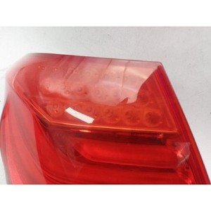 Luz Trasera Izquierda Usada Serie 7 7182197EKK90Z - Product Image 3