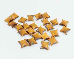 Perles en pierre œil de tigre en forme d'étoile ninja, perles en vrac pour la fabrication de bijoux, fournisseur en gros - Product Image 5