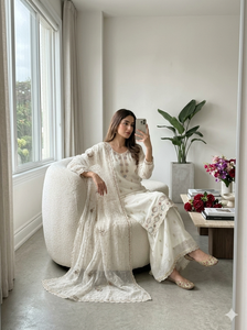 Salwar Kameez Bordado de Seda/Georgette Premium |   Vestido Étnico Pastel de Alta Calidad para Mujer |   Venta al por Mayor Personalizada Tradicional - Product Image 1