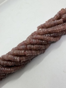 Perles de pierre de lune pêche en forme de pneu Heishi en gros, 5-6 mm, brin de 16 pouces, fabricant et fournisseur pour la fabrication de bijoux - Product Image 2