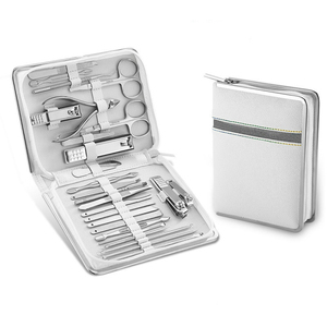 Ensemble de manucure de haute qualité 8 pièces avec lames affûtées, coupe-ongles, ciseaux pour le soin des pieds des bébés et des nourrissons, livré dans un étui en cuir à fermeture éclair - Product Image 4