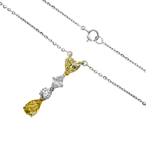Collier à pendentif en or blanc 14 carats, diamants jaunes et blancs fantaisie, parmi les plus vendus, pour mariée ou mariage, disponible au prix export. - Product Image 2
