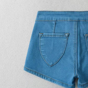 Shorts en jean pour femmes à prix abordable, vente en gros directe usine, quantité OEM, taille haute, coupe moderne et tendance, prêt à l'emploi 2026 - Product Image 3