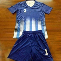 Ensemble d'uniformes de football de haute qualité / Kits de football d'équipe, uniformes de football sublimés à séchage rapide avec logo personnalisé