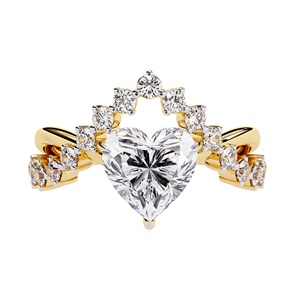 Bague en or massif 14 carats avec diamant de laboratoire taille cœur 2 carats et pierres latérales rondes, bijou romantique de haute qualité, design personnalisé - Product Image 1