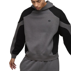Conjunto Deportivo para Hombre de Dos Piezas, Sudadera con Capucha Personalizada y Pantalones Deportivos de Corte Holgado, en Felpa Gris y Negra, Estilo Moderno para Invierno - Product Image 4