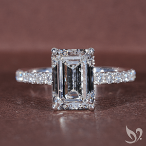 Anillo de compromiso con halo oculto de diamante cultivado en laboratorio con corte esmeralda de 3 quilates, certificado por IGI, anillo de oro macizo de 10k. - Product Image 1