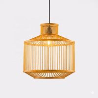 Lustre suspendu en rotin tressé à la main, prix d'usine, OEM/ODM, lampe suspendue en bambou personnalisée, vente en gros, fournisseur du Vietnam