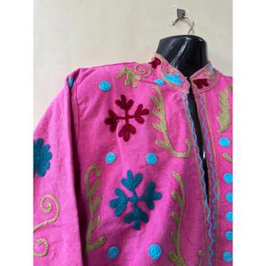 Chaqueta Bomber Corta de Algodón Rosa Vintage, Bordada a Mano, Ecológica, con Cuello Mandarín, Manga Larga, Estampado Floral, para Mujer, Primavera - Product Image 4