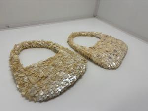 Sac de soirée brodé à la main avec perles et paillettes, sac artisanal de luxe pour la vente en gros et au détail aux boutiques - Product Image 2