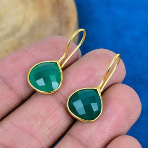 Natural Green Onyx Heart Shape Gemstone <b>Dangle</b> Hook <b>Earring</b> 18k Gold Micron Over 925 Sterling <b>Silver</b> - Product Image 3