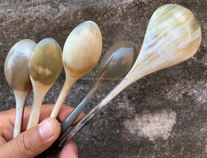 100% cuillère en corne de buffle de qualité originale couleur naturelle polie à prix économique pour l'utilisation de fête de mariage à la maison de restaurant - Product Image 6