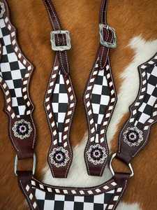 Harnais de cheval en cuir véritable noir et blanc à carreaux, style gladiateur, durable, léger et multifonctionnel. - Product Image 4