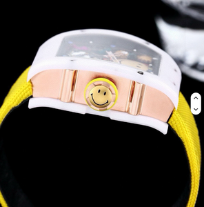 Eleva tu Estilo Casual con este Reloj Mecánico de Buceo Cuadrado y Divertido, Resistente al Agua 5BAR, con Detalles Tridimensionales de Arcoíris y Correa de Tela Suave - Product Image 2