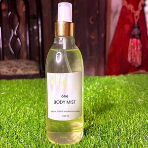 สเปรย์ระงับกลิ่นกายแบบขวดปั๊มสีทอง กลิ่นหอมติดทนนาน สำหรับทั้งชายและหญิง ให้ความสดชื่นแก่ผิว ขนาด 300 มล. บรรจุในขวดพลาสติก PET - Product Image 5