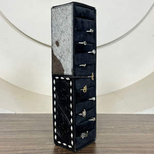 New Western Hot Velvet Simple Ring Box HandTooled & Cuir de vachette Longue Boîte à bijoux Organisateur d'affichage pour bagues et accessoires - Product Image 4