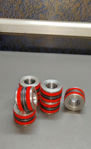 Pistons de vérins hydrauliques industriels en acier robustes à double effet, pièces de rechange pour actionneurs équipées d'anneaux anti-usure haute pression - Product Image 2