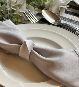 Anillo para Servilletas Moderno y Elegante |   Decoración Elegante para Bodas |   Decoración de Mesa Navideña |   Regalo de inauguración de casa - Product Image 1