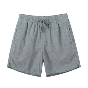 กางเกงขาสั้นผ้าฝ้ายสีเทา เนื้อผ้าคอตตอนผสม นุ่มสบาย เอวผูกเชือก เหมาะสำหรับใส่ลำลอง ออกกำลังกาย หรือพักผ่อน บริการรับผลิตแบบ OEM พร้อมบริการสกรีนโลโก้ - Product Image 1