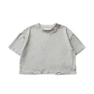 เสื้อยืดโอเวอร์ไซส์ทรงบ็อกซี่สำหรับผู้ชาย รุ่นใหม่ สีซันเฟด สโตนวอช ย้อมสีแบบแอซิดวินเทจ สไตล์เรโทร แต่งดีเทลขาดๆ แบบมินเนอรัล - Product Image 1