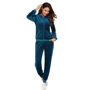 Ensemble de survêtement unisexe d'hiver en velours polaire uni à capuche, avec cordon de serrage, poche discrète, séchage rapide, tenue de sport streetwear - Product Image 1