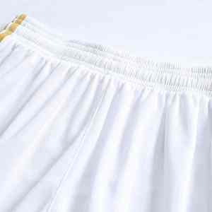 Vêtements de compétition haut de gamme en polyester doux au toucher pour une maniabilité et un confort supérieurs lors des matchs de volley-ball. - Product Image 6