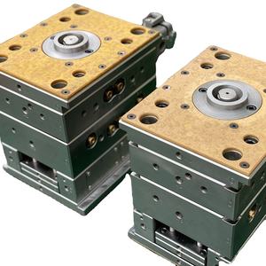 Molde de inyección de plástico personalizado de alta calidad con sistema de canal caliente Molde de número de modelo fabricado en fábrica - Product Image 1