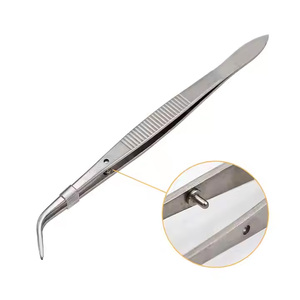 Pinzas Quirúrgicas Dentales Manuales de Acero Inoxidable COBECO INSTRUMENTS, Agarre Fuerte, Punta Angulada y Dentada, Instrumento Ergonómico - Product Image 2