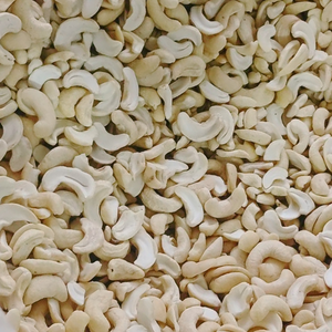 Wholesale In Bulk SANTIGO <b>Nuts</b> <b>Kernels</b> Broken Kaju Kaju Cashew <b>Nuts</b> Service 24/7 - Product Image 1