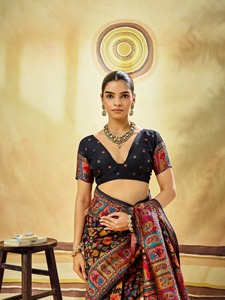 Sari de Seda Cachemira Pashmina con Tejido Zari, Ropa Étnica de Fiesta para Invierno, Prendas Indias y Pakistaníes de Alta Costura - Product Image 2