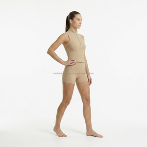 Conjunto de Yoga de Talla Grande para Mujer, Marca Privada, con Logotipo Personalizado, Top sin Mangas con Media Cremallera y Pantalones Cortos de Cintura Alta, Conjunto Deportivo de 2 Piezas - Product Image 6