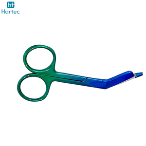 Ciseaux de pansement légers et de haute qualité en acier inoxydable chirurgical pour la coupe sûre en milieu médical, les premiers secours et les soins des plaies - Product Image 6