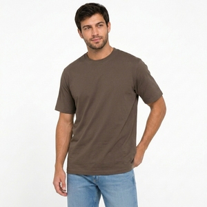T-shirt à manches courtes en jersey de coton marron uni, coupe classique pour homme, style décontracté - Product Image 4