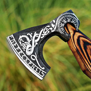 Hacha Tomahawk Artesanal de Acero Industrial con Alto Contenido de Carbono, Mango de Madera de Palisandro, Funda de Cuero, 1.5 kg, Multiusos, para Camping y Actividades al Aire Libre - Product Image 3