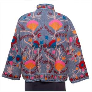 Chaqueta Bomber de Mujer con Cuello en V, Diseño Floral Vintage, Multitemporada, Ecológica, Transpirable, de Secado Rápido, 100% Algodón Tejido - Product Image 1