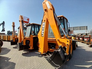 Chargeuse-pelleteuse JCB 3DX Super haute performance, diesel, hydraulique, avec pompe et moteur HYDAC, pour travaux routiers et agricoles - Product Image 4