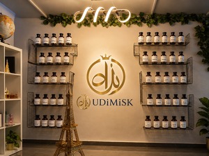 UDiMiSK Huile de Parfum Concentrée Rose Blanche de Haute Qualité 500ml Parfum Français Sans Alcool Tendance Fragrance Corporelle - Product Image 4