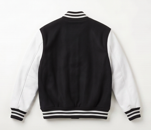 Veste universitaire noire et blanche pour homme avec boutons sur le devant et bordure rayée, style preppy - Product Image 2