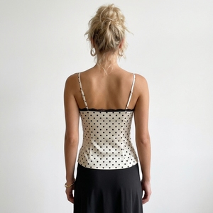 Camiseta sin mangas acanalada moldeadora para mujer, elástica, ajustada, al por mayor, marca privada, para gimnasio y uso diario - Product Image 2