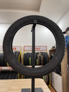 Neumático de Motocicleta KUMA K102A 3.00-17, Fabricado en Vietnam, de Caucho Natural y Nailon, Nuevo, de Alta Calidad, Color Negro, con 12 Meses de Garantía - Product Image 5