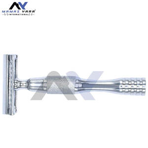 Maquinillas de Afeitar de Doble Filo con Acabado Cromado Premium, Material de Calidad Superior, Experiencia de Afeitado Suave - Product Image 4